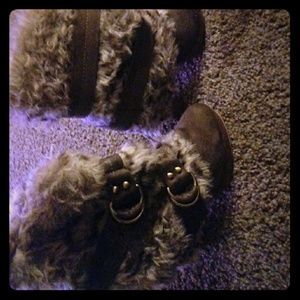 Suede and Fur Buckle boots